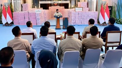 Presiden Prabowo Tulis Pesan Integritas dan Keberanian untuk Jaksa